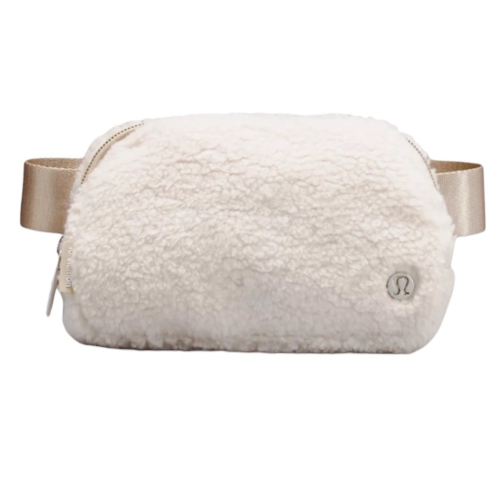 Lululemon Everywhere Belt Bag Sherpa